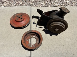 1960 1966 GMC 305 351 v6 Power Steering Pump Brackets And Pulleys Complete Set - Picture 1 of 9