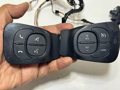 2014-2017 FIAT 500L AUDIO CRUISE CONTROL SWITCH OEM - Image 1 of 4