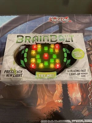 Jogo de memória eletrônica Brain Bolt Blazing Fast Light Up NOVO - Imagem 1 de 4