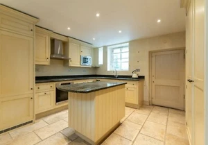 Approved Used Smallbone of Devizes Kitchen, In Frame Shaker - Picture 1 of 20