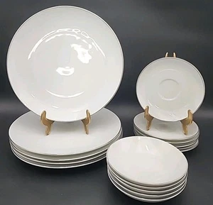 16- Noritake Colony #5932 piatti (5), ciotole per frutta (5) e piattini (6) - Foto 1 di 21