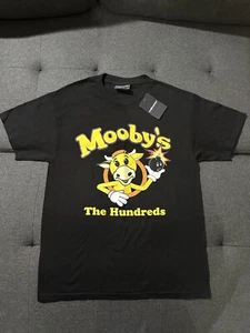 Camisa The Hundreds x Kevin Smith Moobys The Golden Cow Jay & Silent Bob Shirt - Imagen 1 de 8