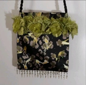 High Heel print silk fringe purse - Picture 1 of 7