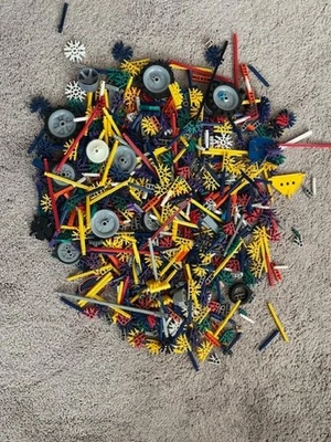 Grande Lote De 4 Libras De Peças K’nex Varas Rodas Conectores Knex Building - Imagem 1 de 4