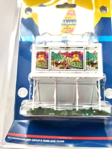 Pennsylvania Billboard by Athearn - HO Scale - Picture 1 of 2