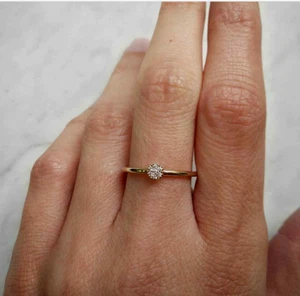 Argyle "Desert Daisy" 9ct Gold Argyle Australian Diamond Stacker Ring Size N - Picture 1 of 11