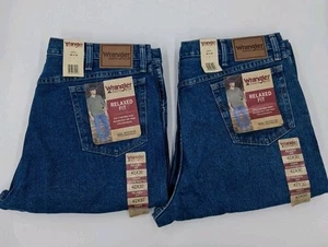 Wrangler Jeans Men 40x32 Relaxed Fit Rugged Wear Denim Straight Leg Workwear NEW - Picture 1 of 6