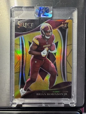 2021 Panini Select Brian Robinson Jr. 2022 XRC Gold Prizm 1/10 Rookie 49'ers - Image 1 of 4