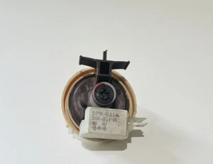 Samsung Washing Machine WF8602NFW/XEU Pressure Switch - Picture 1 of 6