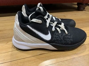 Nike Boys Kyrie Flytrap II AQ3412-001 Black Basketball Athletic Shoes Size 5Y - Picture 1 of 10