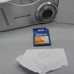 Cámara digital Nikon Coolpix 3700 3,2 MP plateada probada *Leer* - Imagen 1 de 9