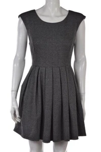 Cooperative Dress Size 2 Gray Striped Sleeveless Above Knee Sheath Casual - Picture 1 of 5