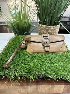 COACH Brown Leather Front Buckle Flap Wristlet Wallet Excellent Condition - Image 1 of 4