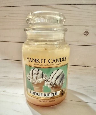 Tarro grande Yankee Candle Fudge Ripple - Etiqueta clásica - Etiqueta blanca Foto 1 de 4