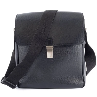 Bolso de hombro Louis Vuitton Yaranga para hombre M30822 usado Foto 1 de 4