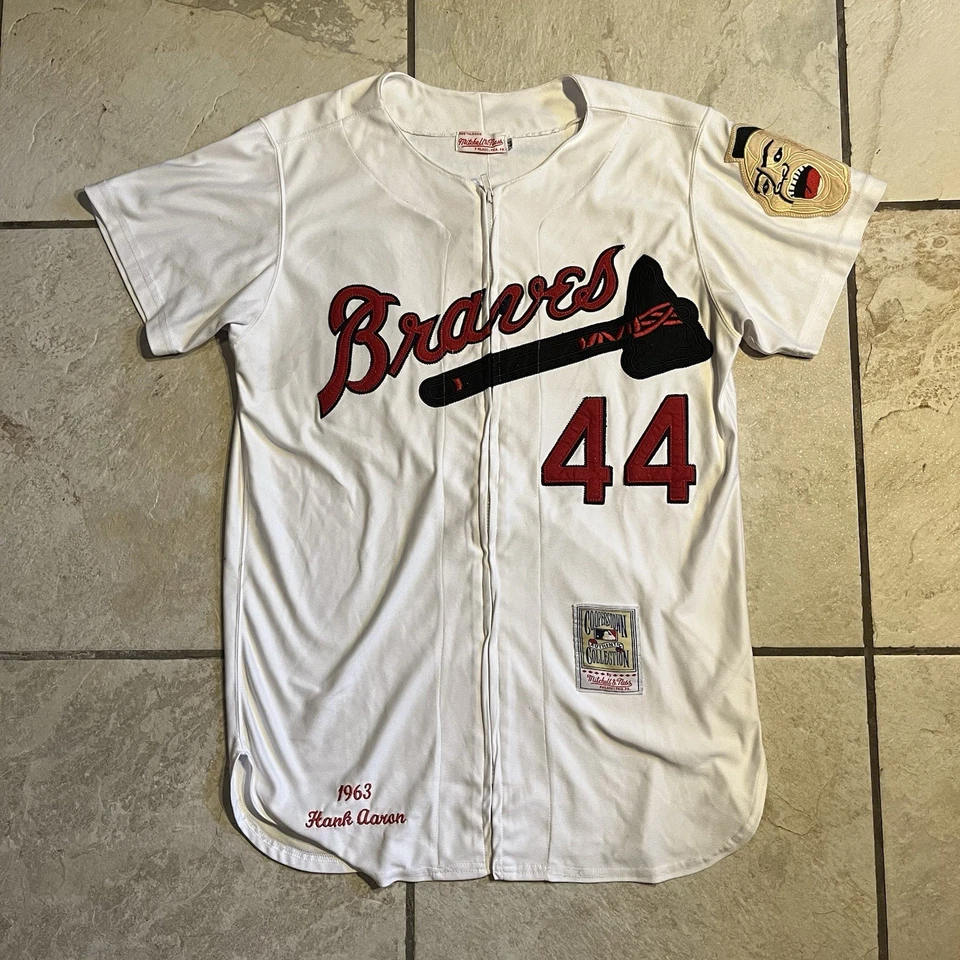 Camiseta de béisbol Mitchell & Ness Atlanta Braves Hank Aaron talla XL Foto 1 de 4
