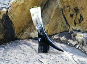 Viking Drinking Horn with Stand, Game of Thrones Medieval Beer Tankard, - Picture 1 of 4