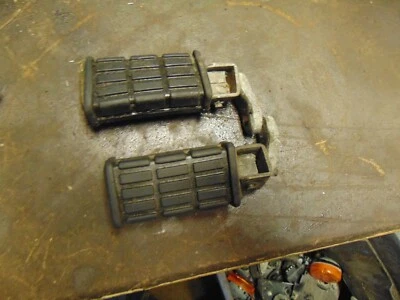 Yamaha XV750 XV 750 1981 1982 1983 Virago Midnight estriberas traseras Foto 1 de 2