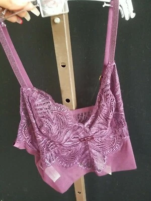 Triumph Bralette Iconic Essense sem fio ameixa tamanho pequeno novo com etiquetas $98 - Imagem 1 de 4