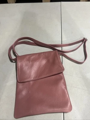 Vera Pelle Pink Leather Crossbody Bag Made in Italy Excellent Condition No flaws - Image 1 of 4