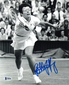 BILLIE JEAN KING SIGNED 8x10 PHOTO WIMBLEDON US OPEN TENNIS LEGEND BECKETT BAS - Picture 1 of 2