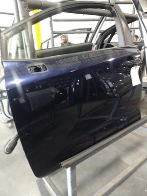 Toyota Corolla 2020 puerta delantera izquierda azul - buen estado, 112 k millas Foto 1 de 4