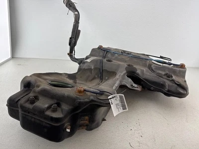 Audi A4 Quattro 2008-2015 tracción trasera depósito de combustible gasolina con cuello de llenado fabricante original Foto 1 de 4