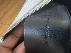Weiße Calvin Klein Umhängetasche Damen - Bild 1 von 9