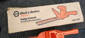 Cortasetos Black & Decker 13" #8114 con cable eléctrico 13" cuchillas de doble filo. - Imagen 1 de 4