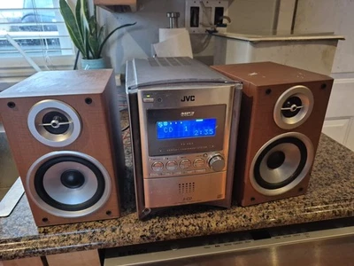 JVC SHELF SYSTEM FS-S57 Stereo AM/FM/AV CD/DVD Changer Player No/Remote - Image 1 of 4