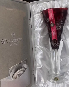 🔮Waterford Kristall - Snowflake Wishes JOY Rubinrot gefasste Flöte mit Charm - Bild 1 von 13