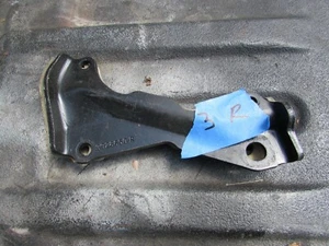1968 - 1982 Corvette RH Front Brake Caliper Mounting Bracket - GM 3928650-R - Foto 1 di 5