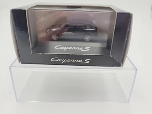 HERPA 1:87 PORSCHE CAYENNE TURBO EDIZIONE DEL DEALER - Foto 1 di 3