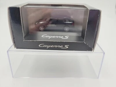 HERPA 1:87 PORSCHE CAYENNE S EDIZIONE DEL DEALER - Immagine 1 di 3