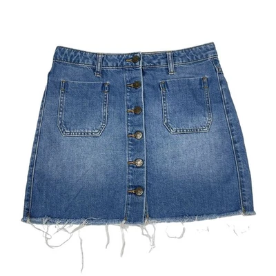 Mini Falda Jean BDG Urban Outfitters Denim Botón Frontal Talla Pequeña Dobladillo Crudo Foto 1 de 4