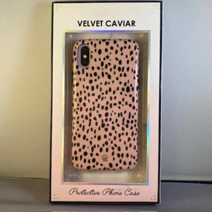 Velvet Caviar iPhone X, XS Spotted Nude Cheetah Handyhülle Creme Animal Print - Bild 1 von 5