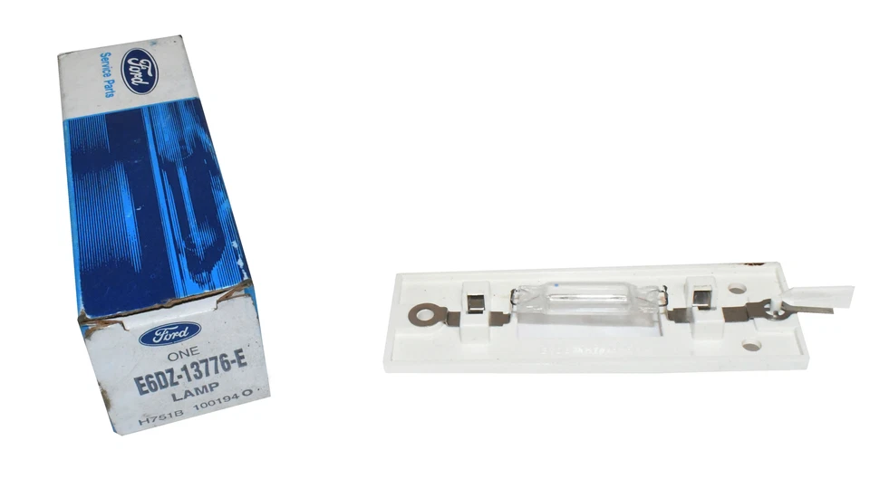 New interior light fixture for 1986-1989 Ford Taurus Mercury Sable E6DZ-13776-E - Image 1 of 1