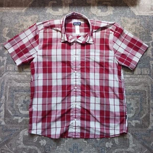 Patagonia Button Up Shirt Men's XL Red Plaid Breathable Short Sleeve, Causal - Picture 1 of 8