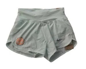 NIKE DRI-FIT Chicago Marathon 2022 Eclipse Running Shorts DX4526-394 - Picture 1 of 3
