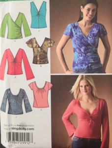 Uncut Simplicity 4076 Schnittmuster Strick T-Shirt ärmellos Wickeloptik vorne Größe 8-16 - Bild 1 von 4