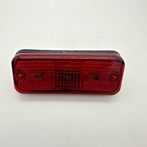 Luz de lámpara marcadora roja trasera Avondale Dart Devern Wenlock Rialto - Imagen 1 de 3