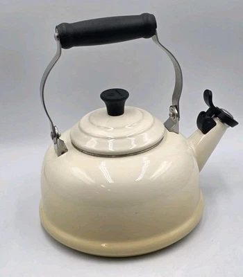 LE CREUSET Enamel On Steel Whistling Tea Kettle 1.7 Qt~ Cream Color - Image 1 of 4