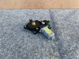 INFINITI QX56 QX80 2011-2019 OEM FRONT RIGHT PASSENGER DOOR WINDOW MOTOR - Picture 1 of 7
