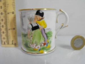 RARE VINTAGE ROYAL WORCESTER PORCELAIN NURSERY WARE SMALL CHILDS MUG PUCE MARK - Picture 1 of 6