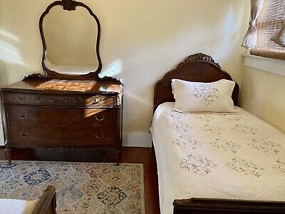 BEAUTIFUL! 4 Piece Antique French Bedroom Set: 2 TWIN BEDS, 2 Dressers, Mirror • 1400£