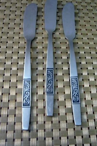 3 AMEFA ROYAL DAMASK Butter Spreader Knives STAINLESS HOLLAND MCM - Picture 1 of 3