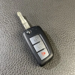 2014 - 22 NISSAN ROGUE Flip Car Key Remote Fob 3 Button Working - Picture 1 of 5