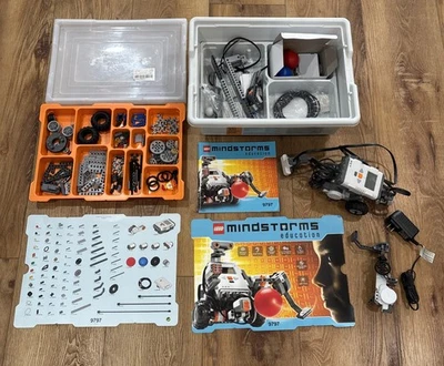LEGO 9797 Mindstorms Education NXT Base Set Retired - Image 1 of 4