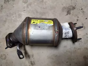 GM Genuine 15903507 19418923 Catalytic Converter Traverse Enclave Acadia Outlook - Picture 1 of 9