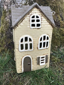 Windlicht Haus aus Steingut Dekohäuser Lichthäuser Haus Höhe 24cm NEU handbemalt - Bild 1 von 4